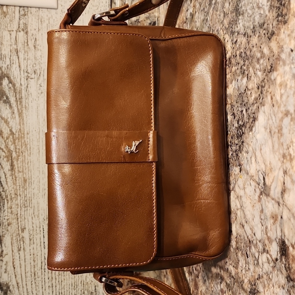 Ashwood Genuine Leather Crossbody Shoulder Bag